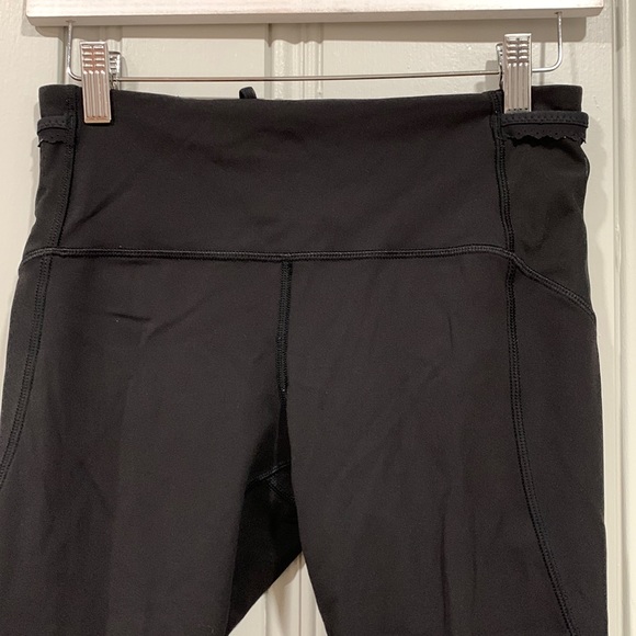 Lululemon Capri - Picture 3 of 10
